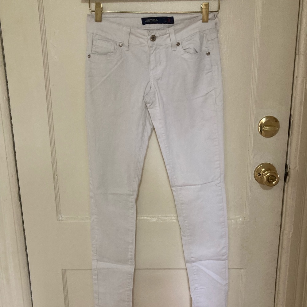 Just USA skinny white jeans barely worn size 0